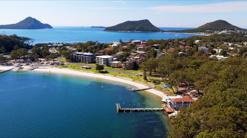 Little Beach Boathouse Restaurant And Bar - QLD Tourism 2