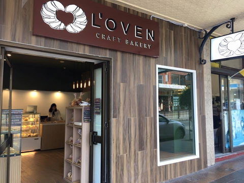 L'Oven Craft Bakery - Ashfield - QLD Tourism 0