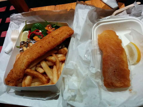 Tathra Seafood - Queensland Tourism 0