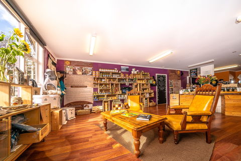 The Honey Pot - Queensland Tourism 0