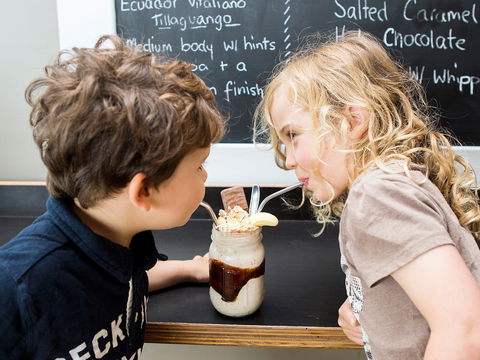 Cafe Macquarie - Queensland Tourism 1