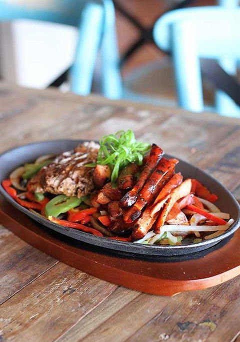 Cactus Jack's Bar & Grill - Queensland Tourism 5