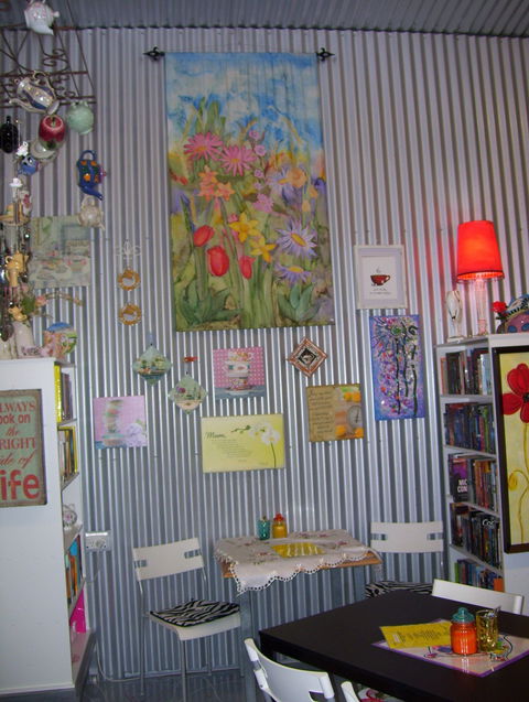 Noelene's Book Cafe - Queensland Tourism 4