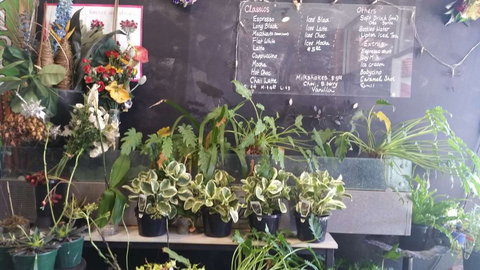 Cafe Essence - Queensland Tourism 0