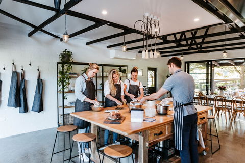 Far Meadow Table - Queensland Tourism 0