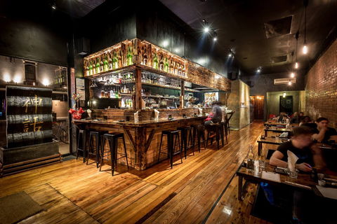 Shinwa Japanese Grill And Sushi Bar - Queensland Tourism 0