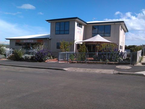 Fire & Ice Cafe - Queensland Tourism 0