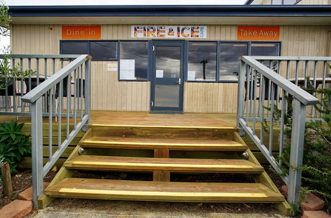 Fire & Ice Cafe - Queensland Tourism 2
