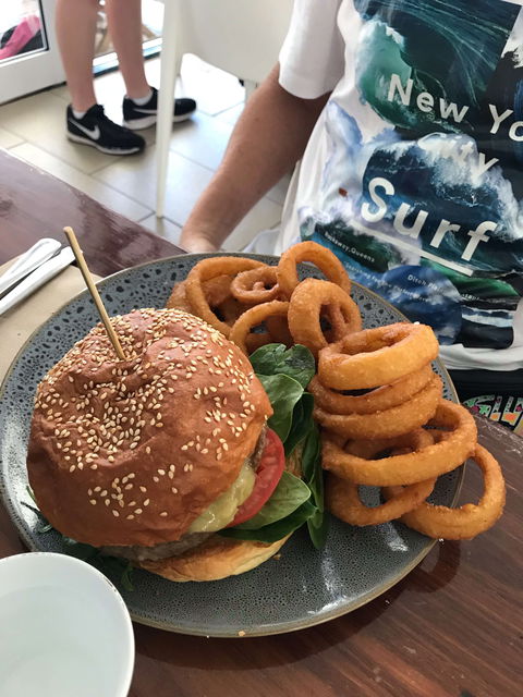 Pearl Beach Cafe - Queensland Tourism 0