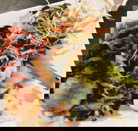 Star Buffet - Queensland Tourism