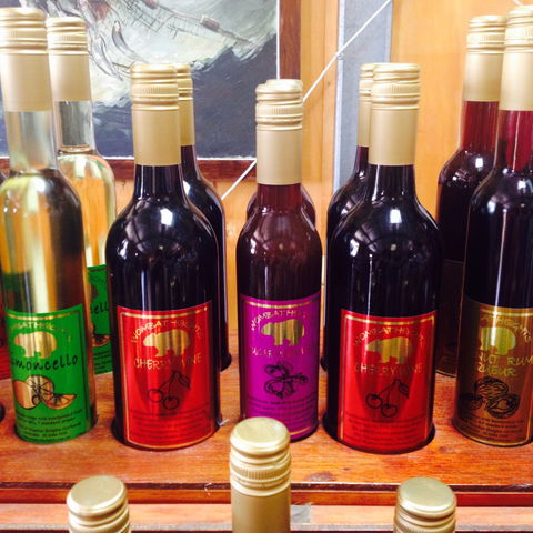 The Grog Shed At Wombat Cellars - Queensland Tourism 0