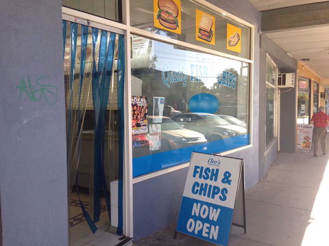Cleo's Quality Fish & Chips - Queensland Tourism 0