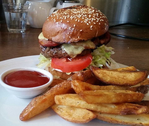 Pizza Villa - QLD Tourism 0