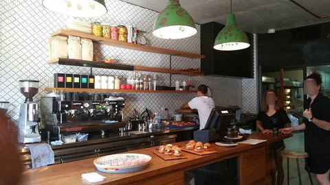 The Grumpy Baker - Vaucluse - Queensland Tourism 0