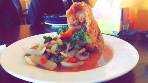 Fat Elephant Thai - Queensland Tourism 0