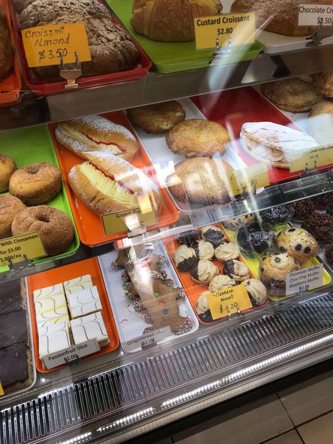 Toongabie Hot Bread - QLD Tourism 0