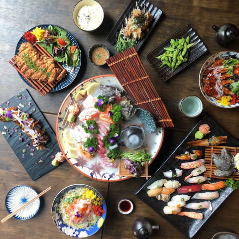 Sushi Table - QLD Tourism 0