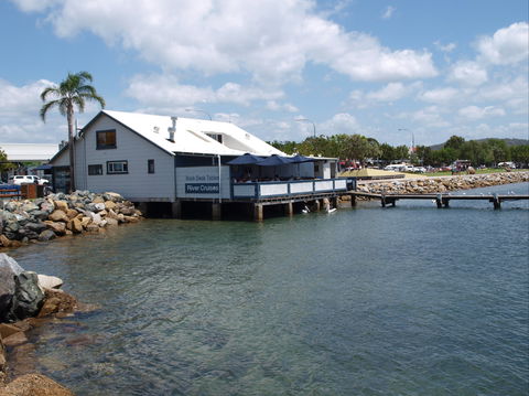 The Boatshed: Batemans Bay - Queensland Tourism 0