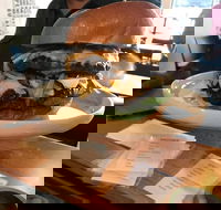 Fokker Burger - Queensland Tourism