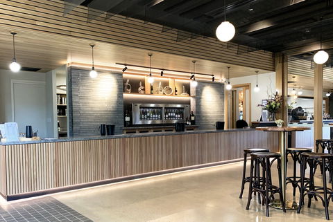 Pikes Wines - Queensland Tourism 1