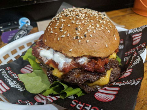 Notorious Burgers - QLD Tourism 0