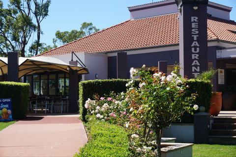 Picnic Point Cafe And Restaurant - QLD Tourism 1
