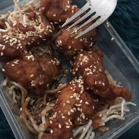 Yum Yai Express Asian Kitchen - QLD Tourism 0
