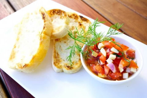 Dog & Parrot - Robina - QLD Tourism 0