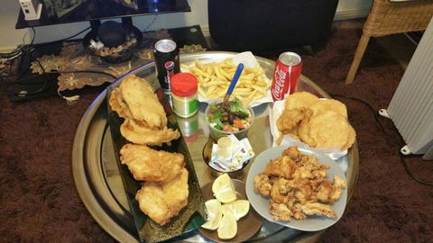Mina Bay Seafood - QLD Tourism 0