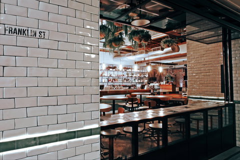 Public Bar - QLD Tourism 0