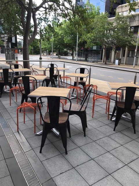 The Black Footed Pig - QLD Tourism 0