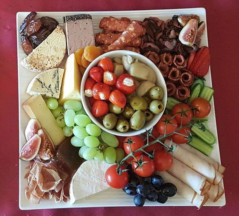 The Corner Cafe - Queensland Tourism 0