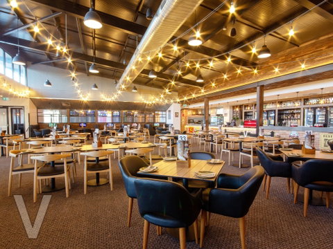 V Hotel - Queensland Tourism 1