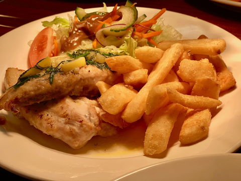 Bay Central Tavern - Queensland Tourism 1