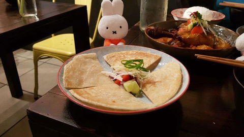 Khluk Street Food - Queensland Tourism 0