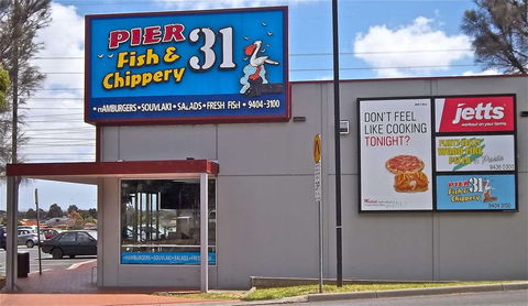 Pier 31 Fish 'n' Chippery - Queensland Tourism 0
