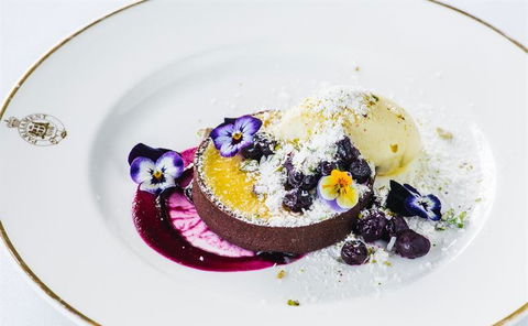 SJ's Brasserie - QLD Tourism 10