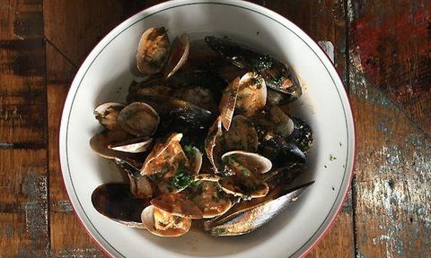 Swell Cafe - Queensland Tourism 4