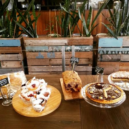 Magna Pizza - QLD Tourism 0