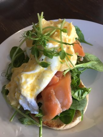 Onshore Cafe - Queensland Tourism 0