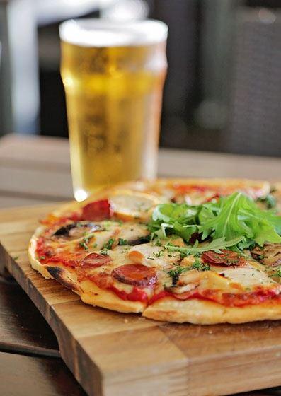 Tradewinds Bar & Bistro - Queensland Tourism 1