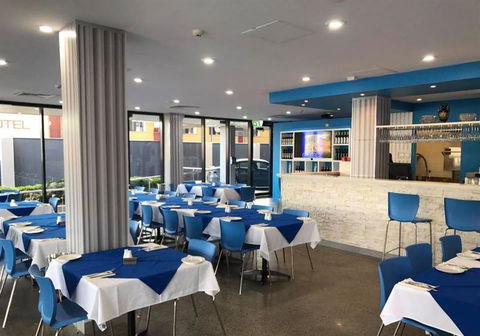 Let's Do Greek - Queensland Tourism 6