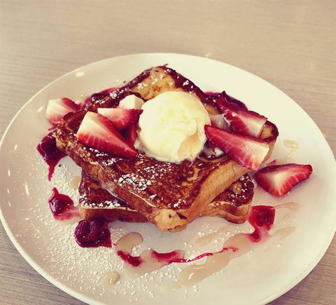 Saltwater Cafe & Pizza - Queensland Tourism 12