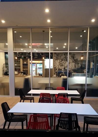 Saltwater Cafe & Pizza - Queensland Tourism 3