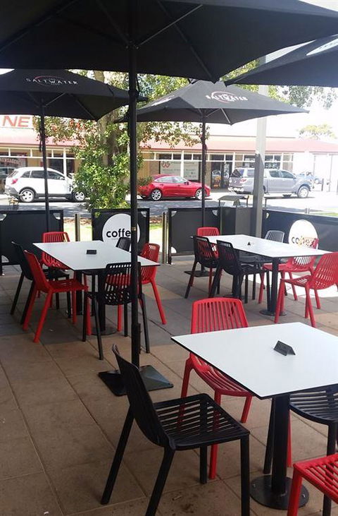 Saltwater Cafe & Pizza - Queensland Tourism 4
