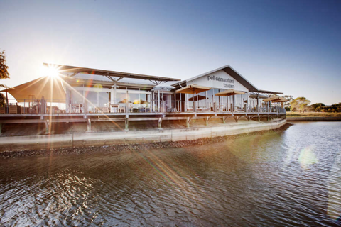 Pelican Waters Tavern - Queensland Tourism 2