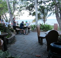 Strait On The Beach - Queensland Tourism