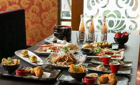 Aurora Ozone Hotel Restaurant - QLD Tourism 2