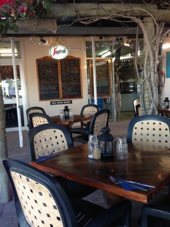 Fins Cafe - Queensland Tourism 0