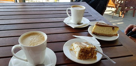 Leggey's Cafe - QLD Tourism 0